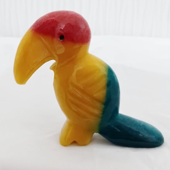 Vintage Onyx Toucan Bird Figurine Tropical Red Yellow Blue Carved Stone 5 in (B) - Picture 2 of 4